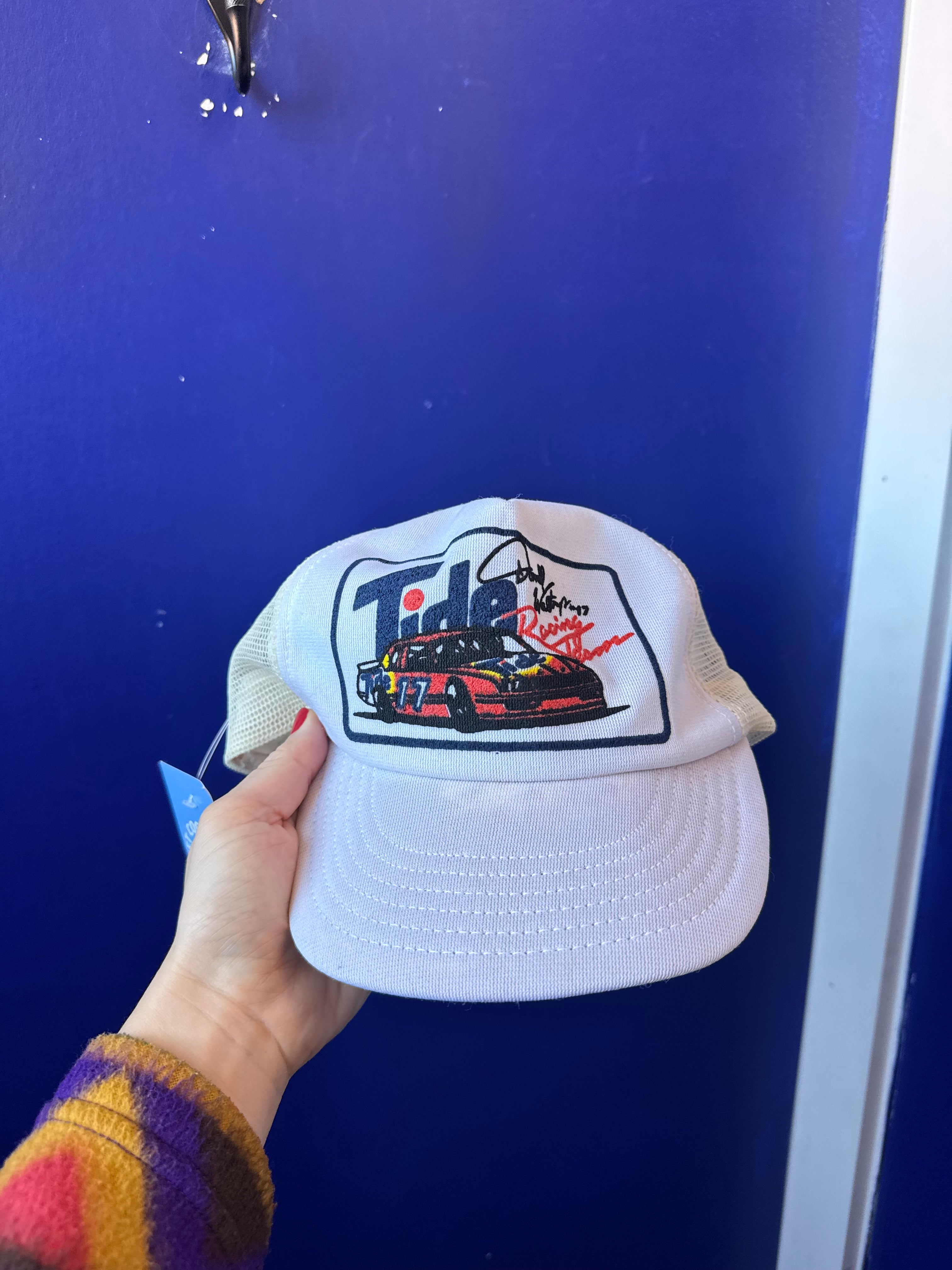 white Vtg tide racing hat