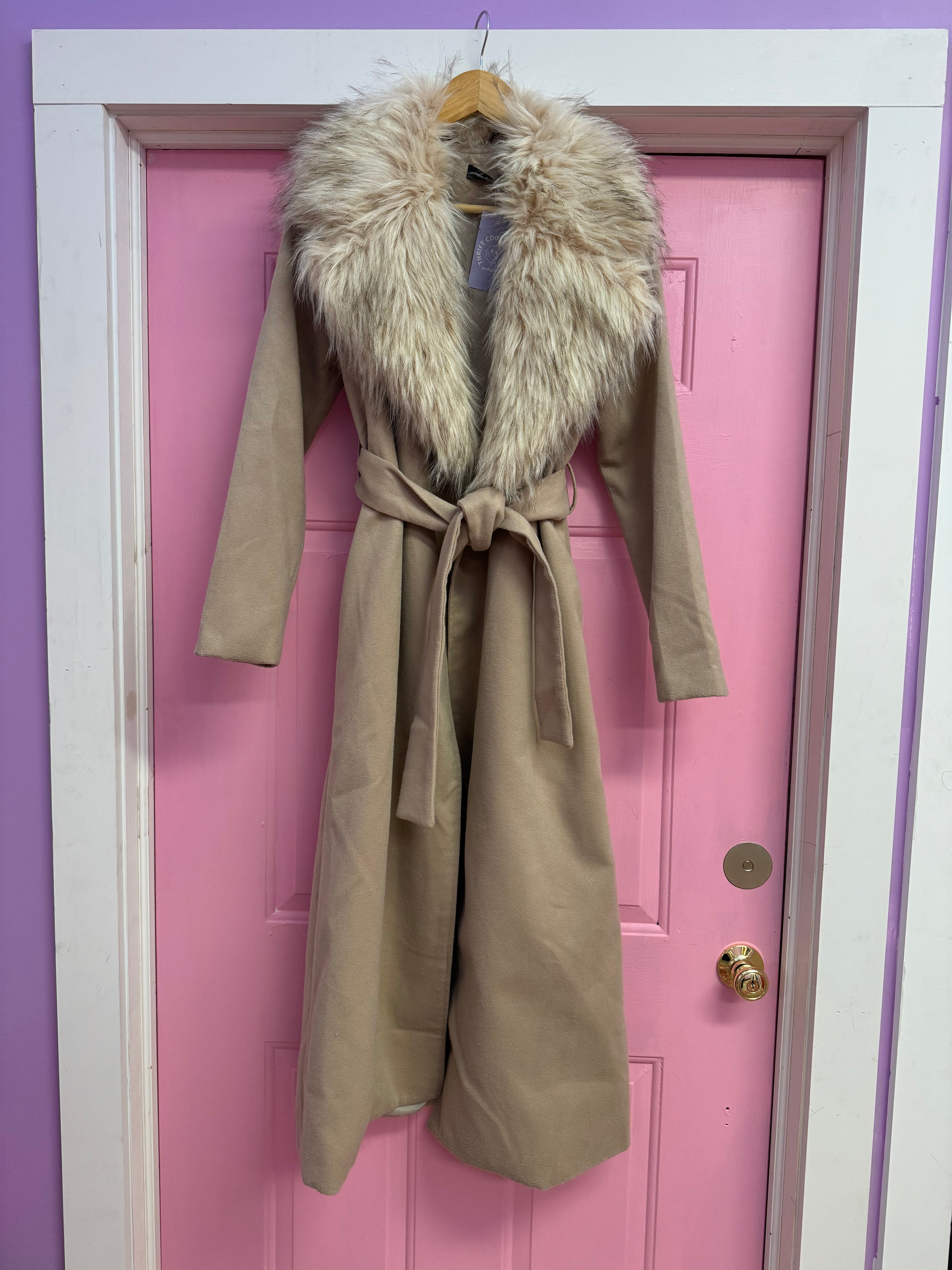 khaki on twelth long jacket w fur collar, s