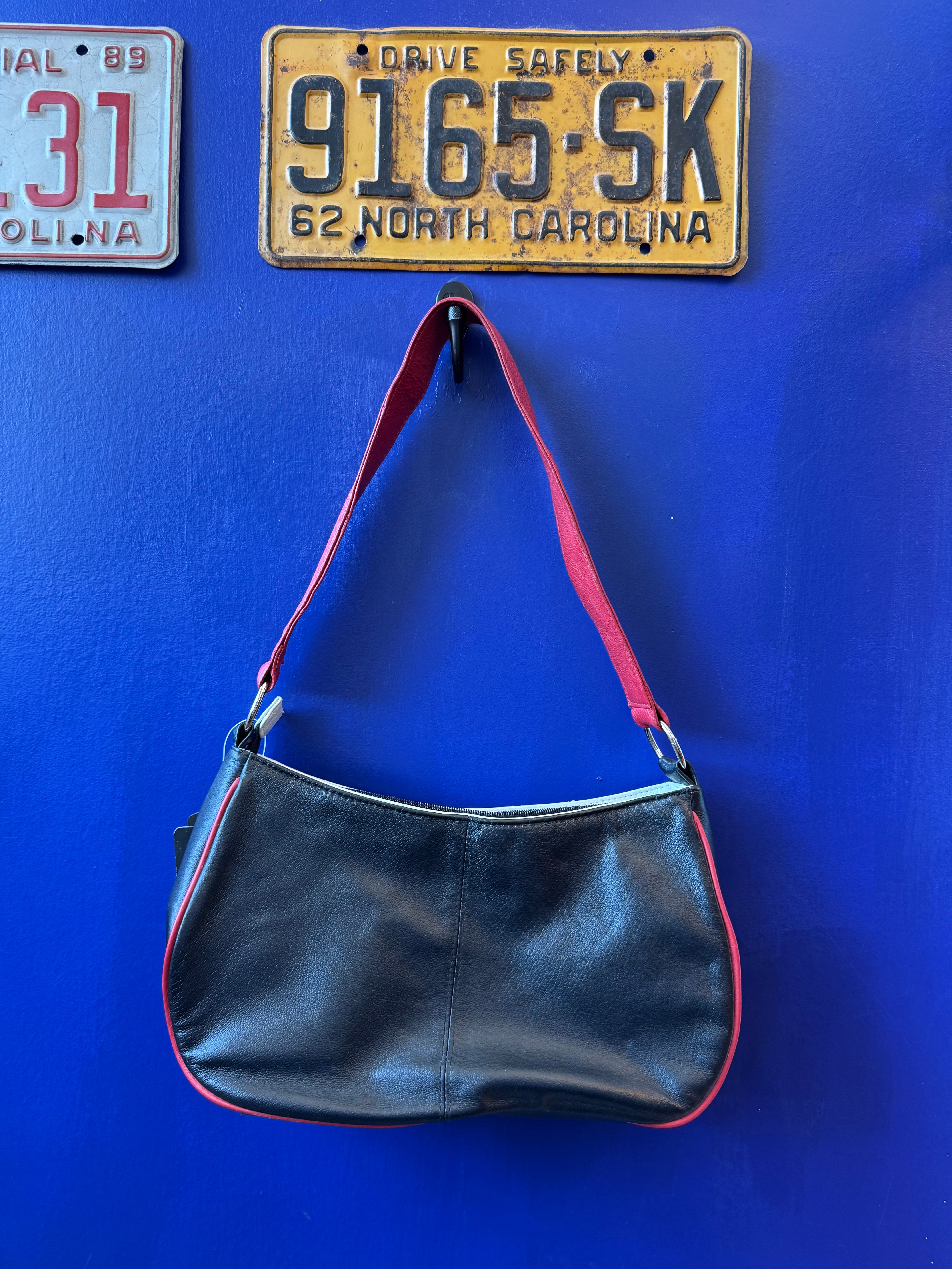 Black White Wilsons Leather Nascar Branded Leather Bag