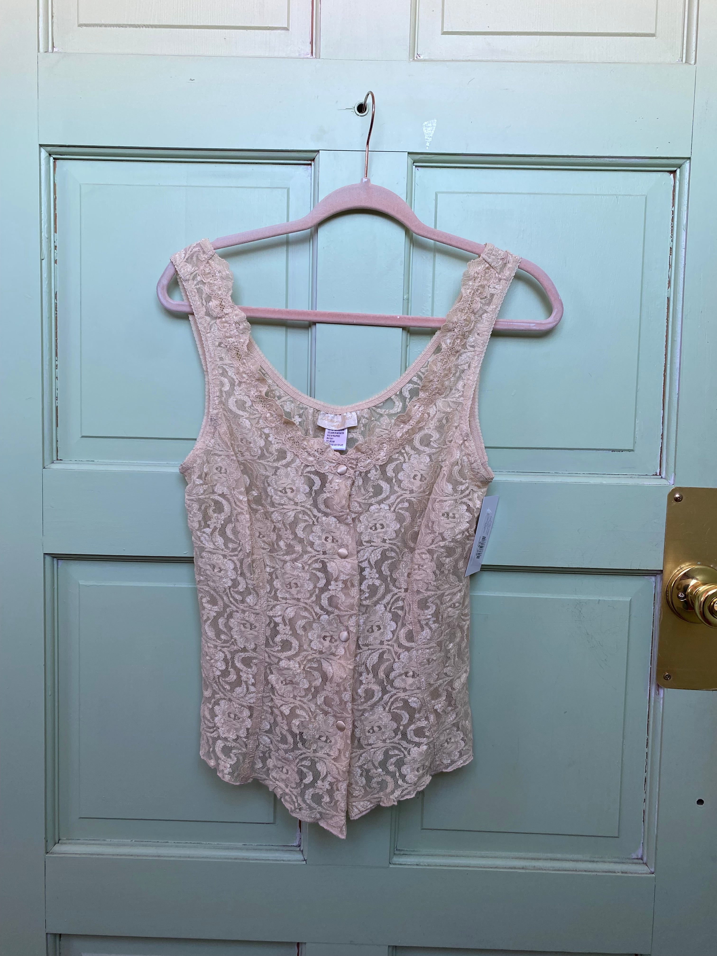 beige inner most lacey button tank, medium