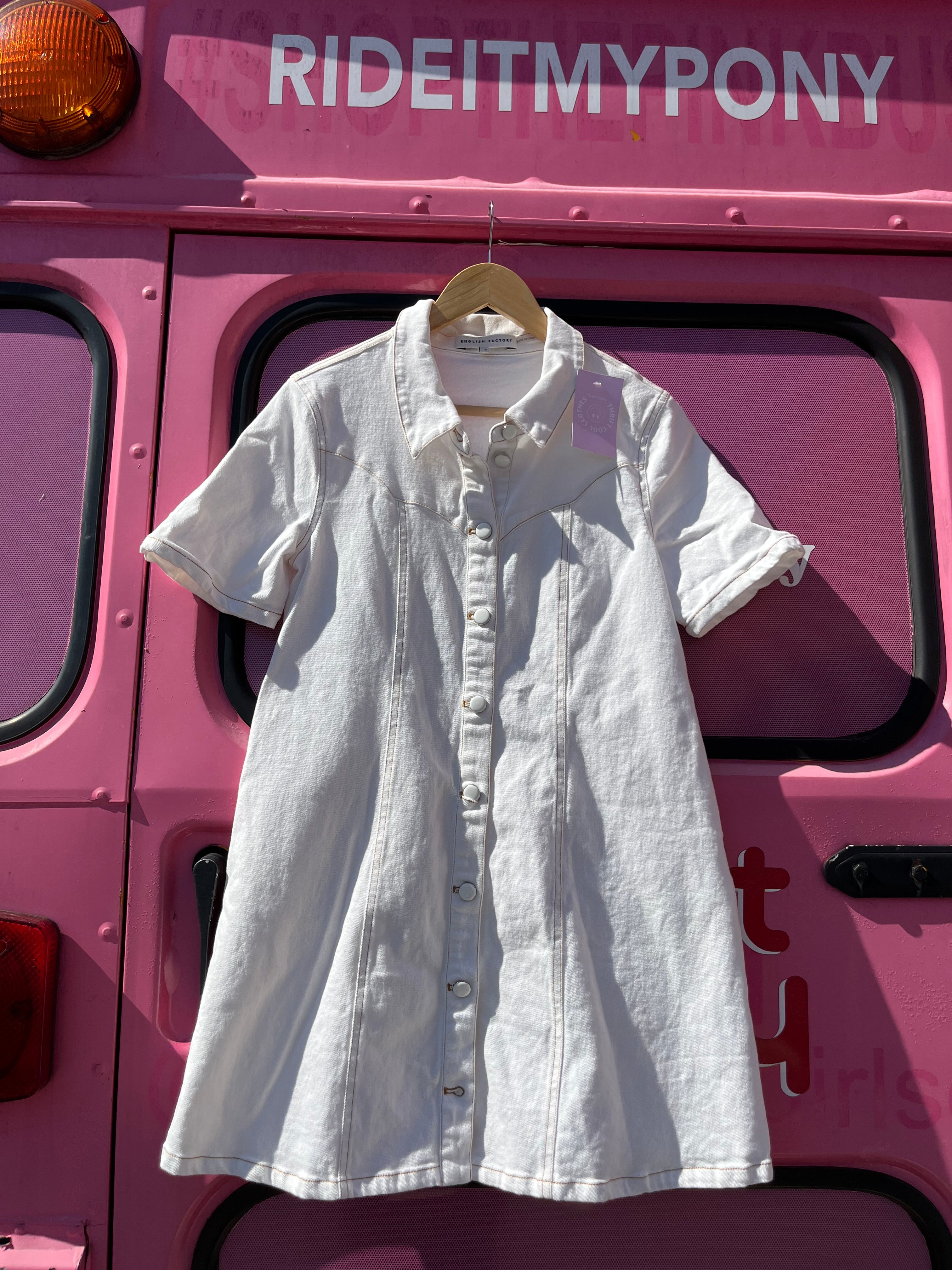 White english factory dress, s
