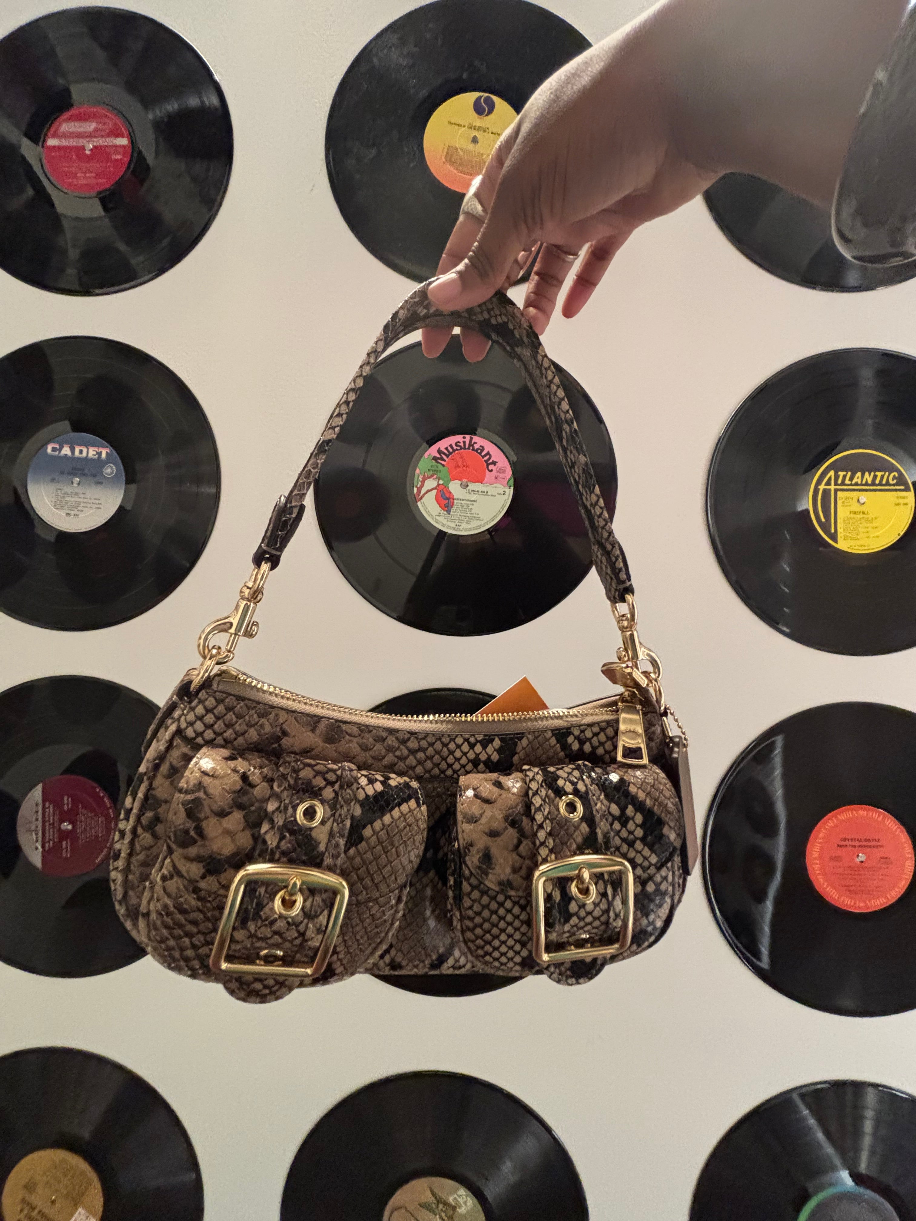 tan black COACH snakeskin purse no G2547-CCE38