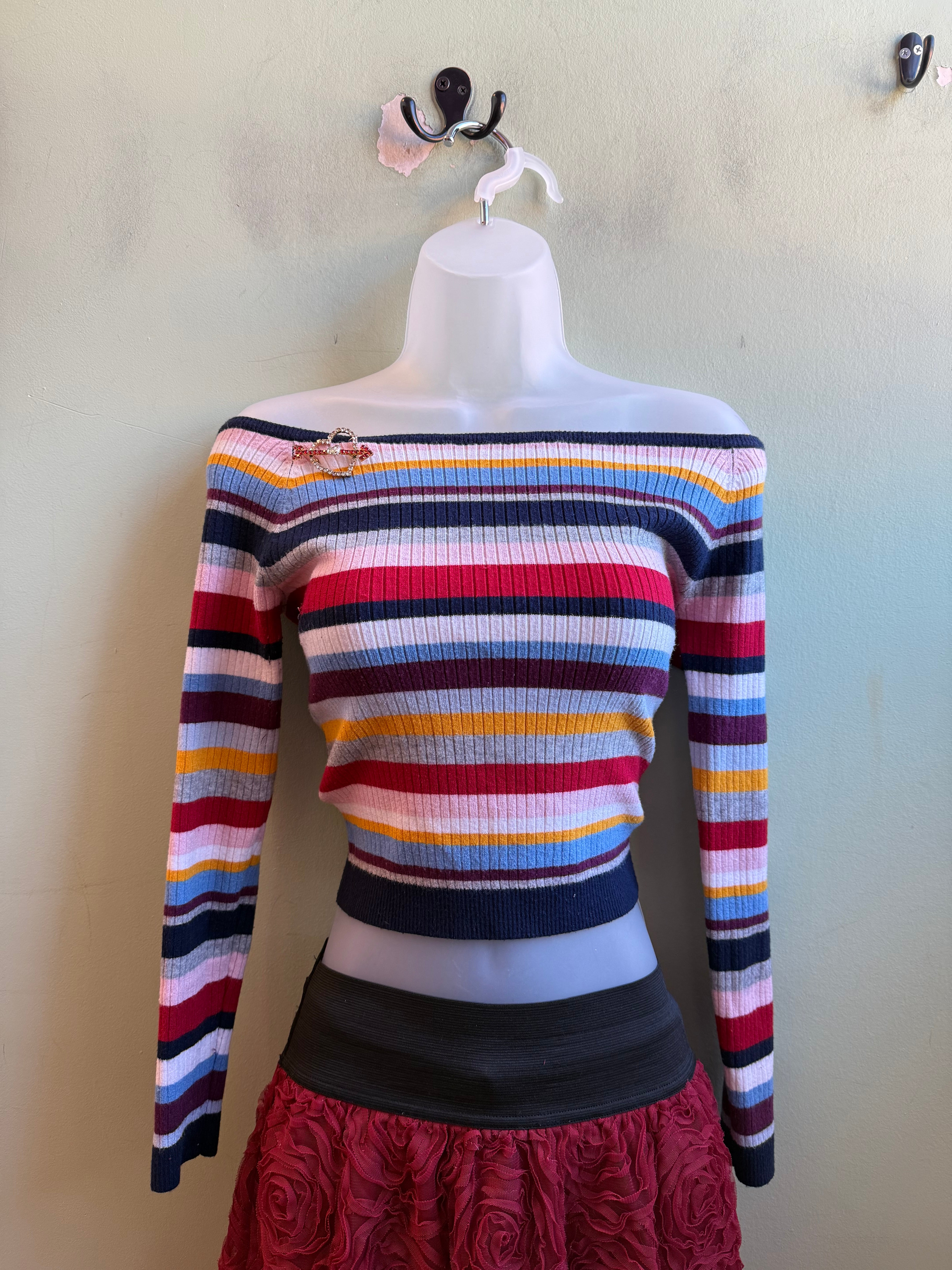 maroon blue white kendall & kylie striped ribbed top, m