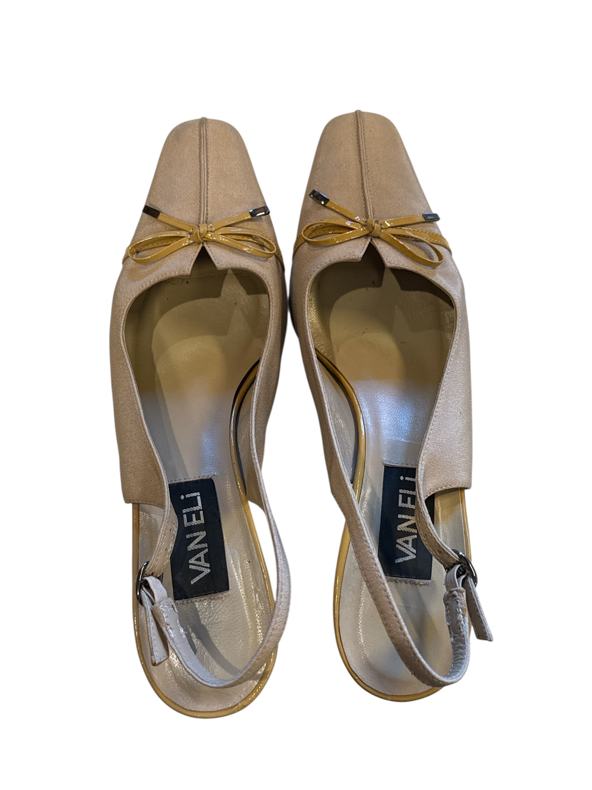 Cream yellow Van eli Square toe bow kitten heel, 8m