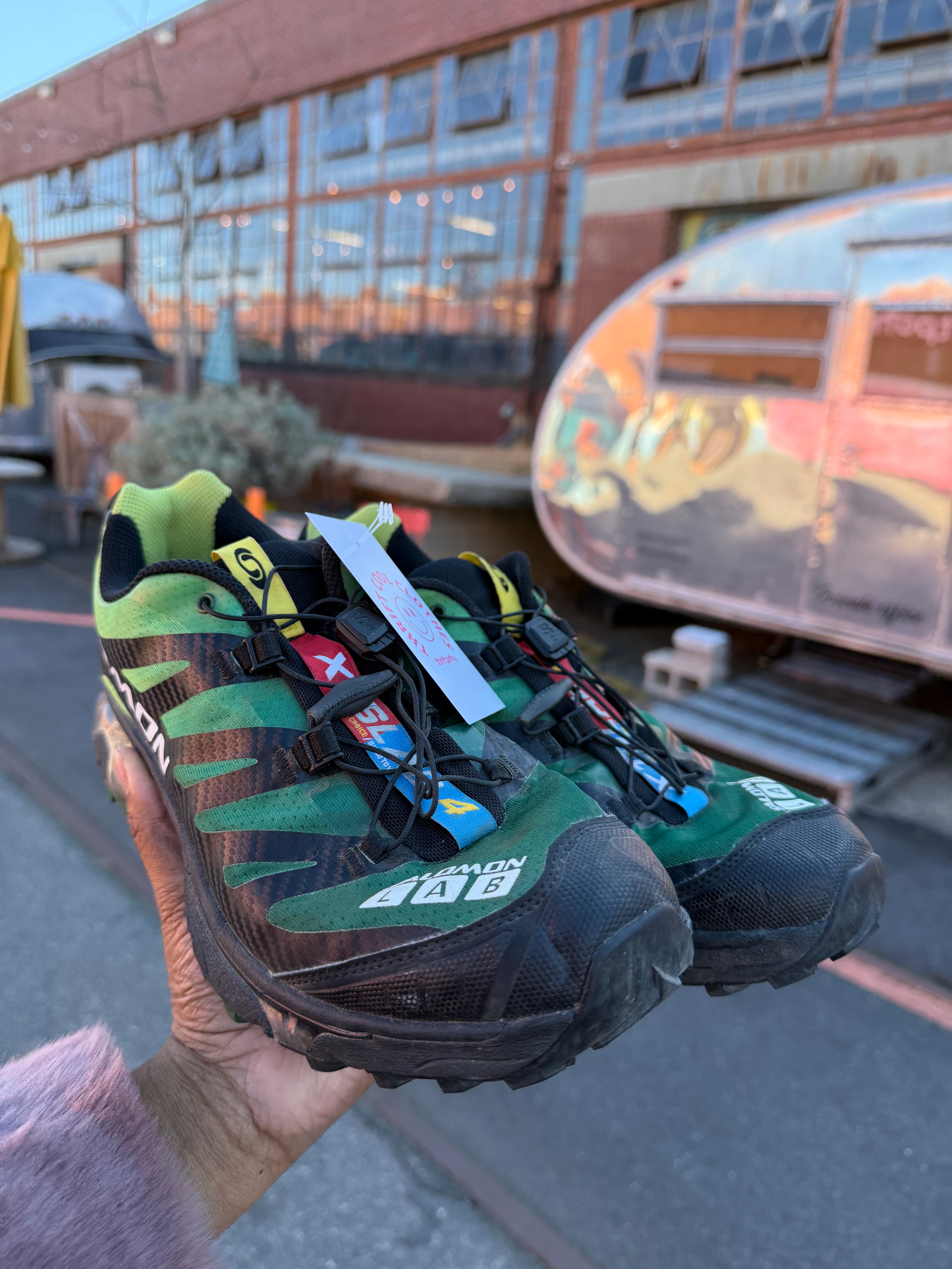 green black salomon hiking shoes, w11/m10