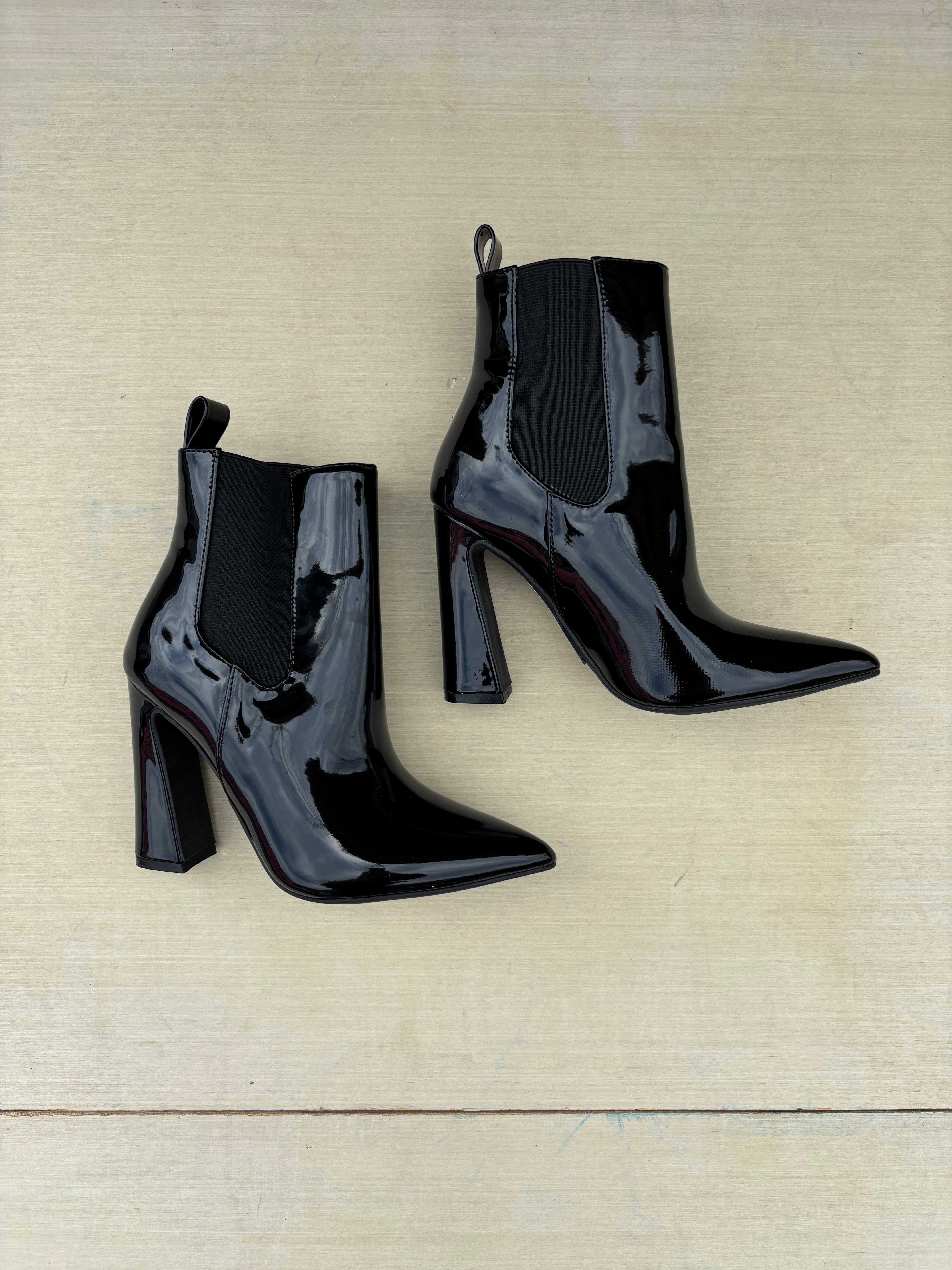 black rogue glossy heels, 6