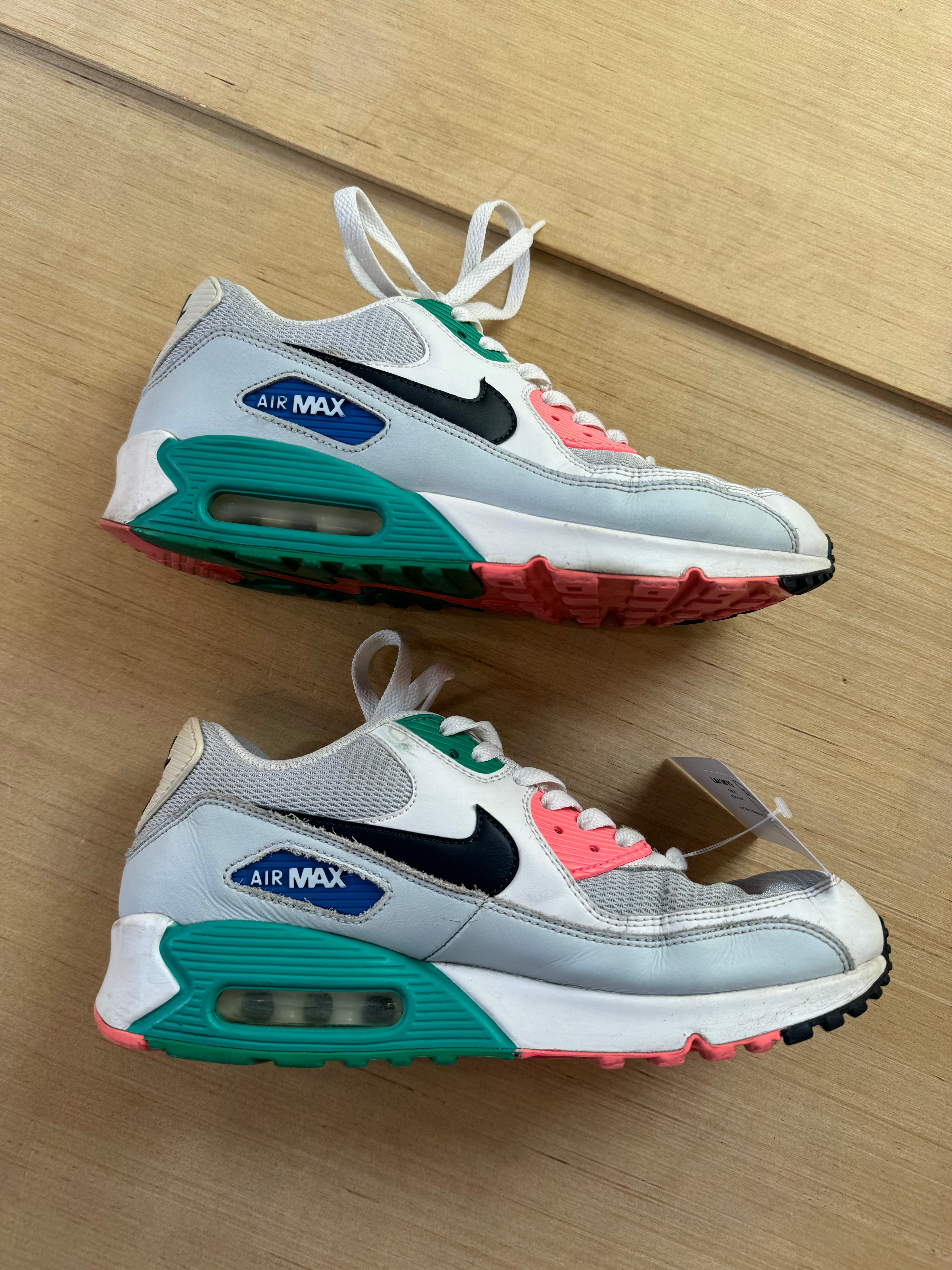 gray green nike airmax sneakers, 8.5 womens