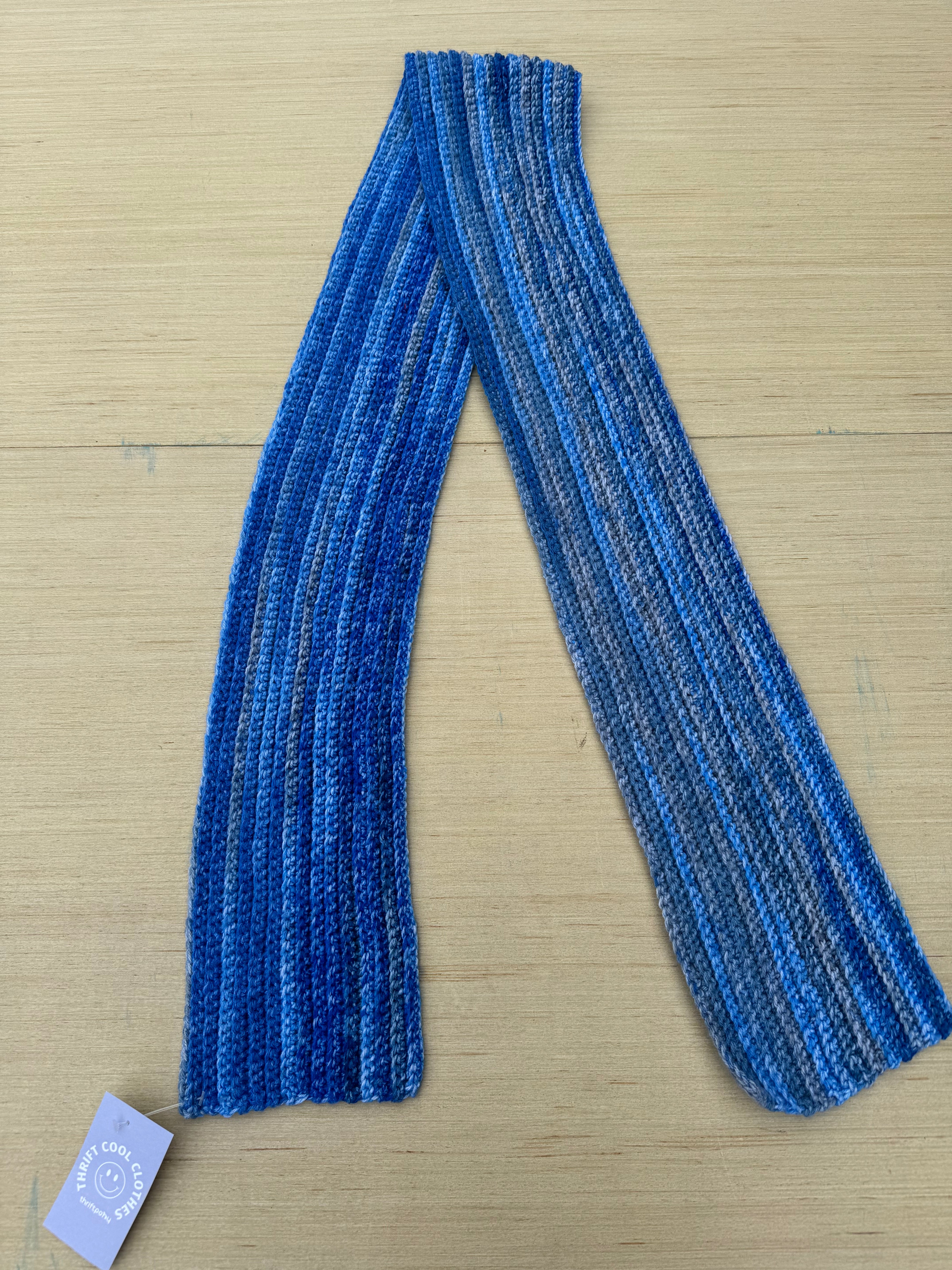 blue  knit scarf