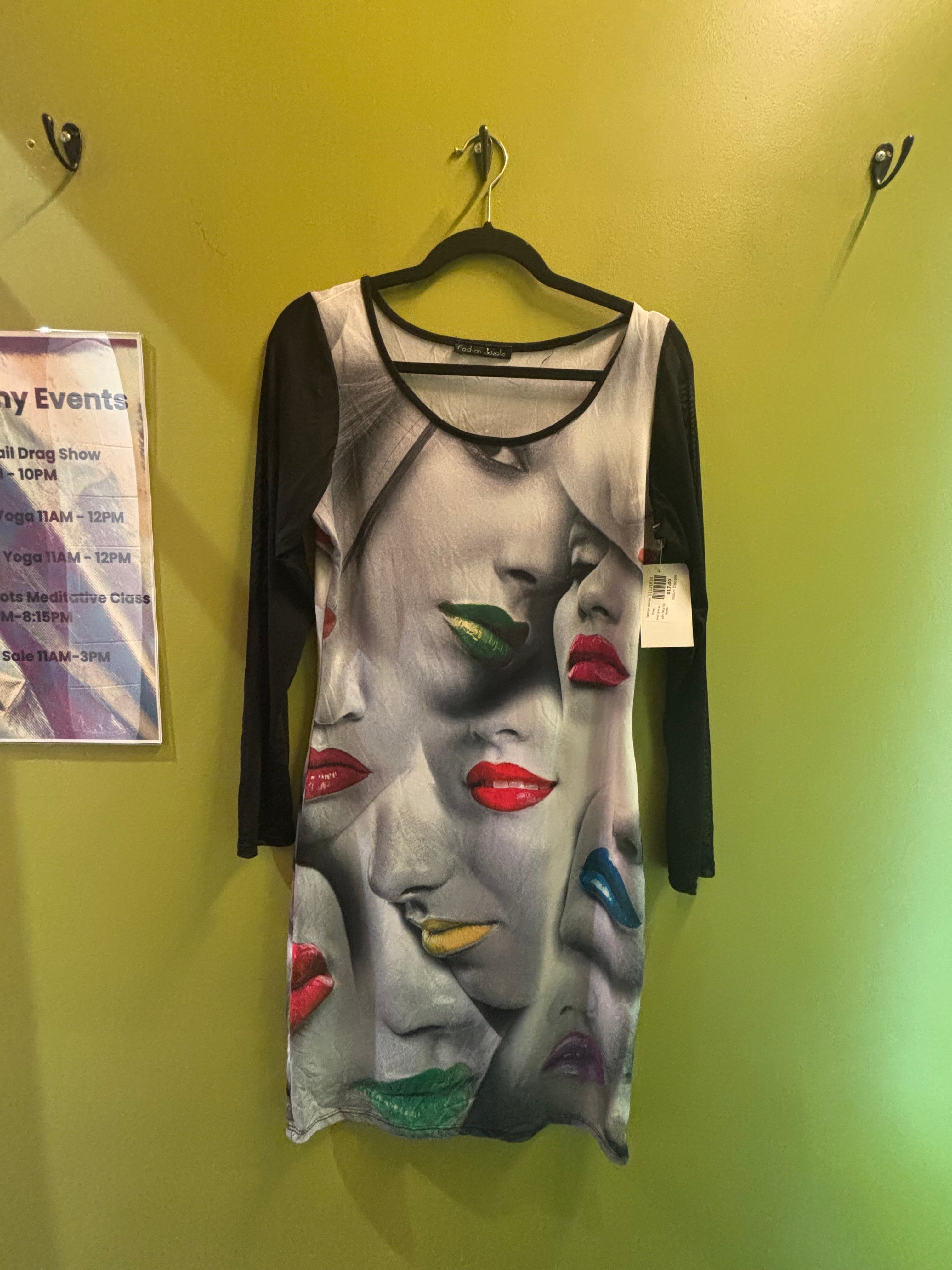 black gray green fashion dazzle y2k face lip dress M/L wth stretch