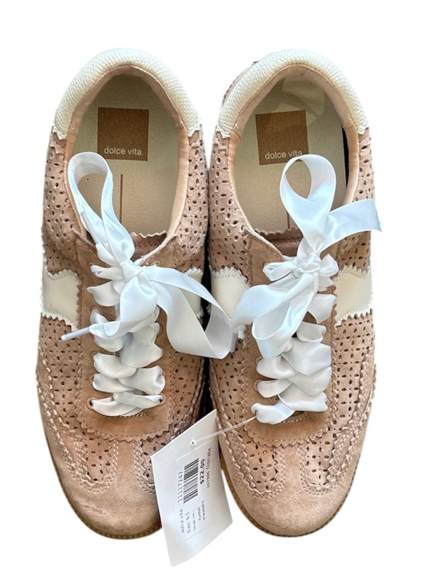 beige cream dolce vita eyelet sneakers, 9.5
