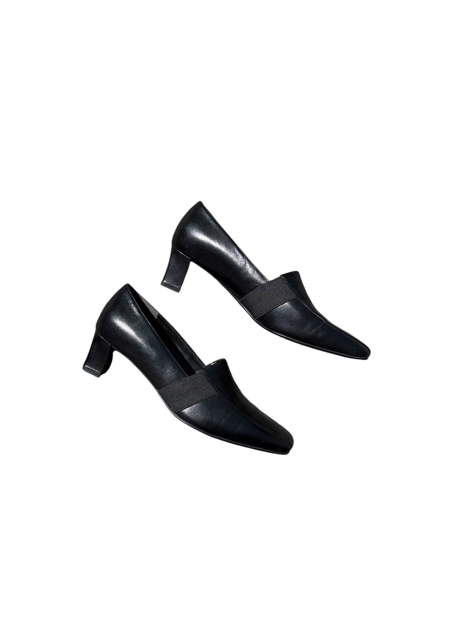 black naturalizer pumps 9