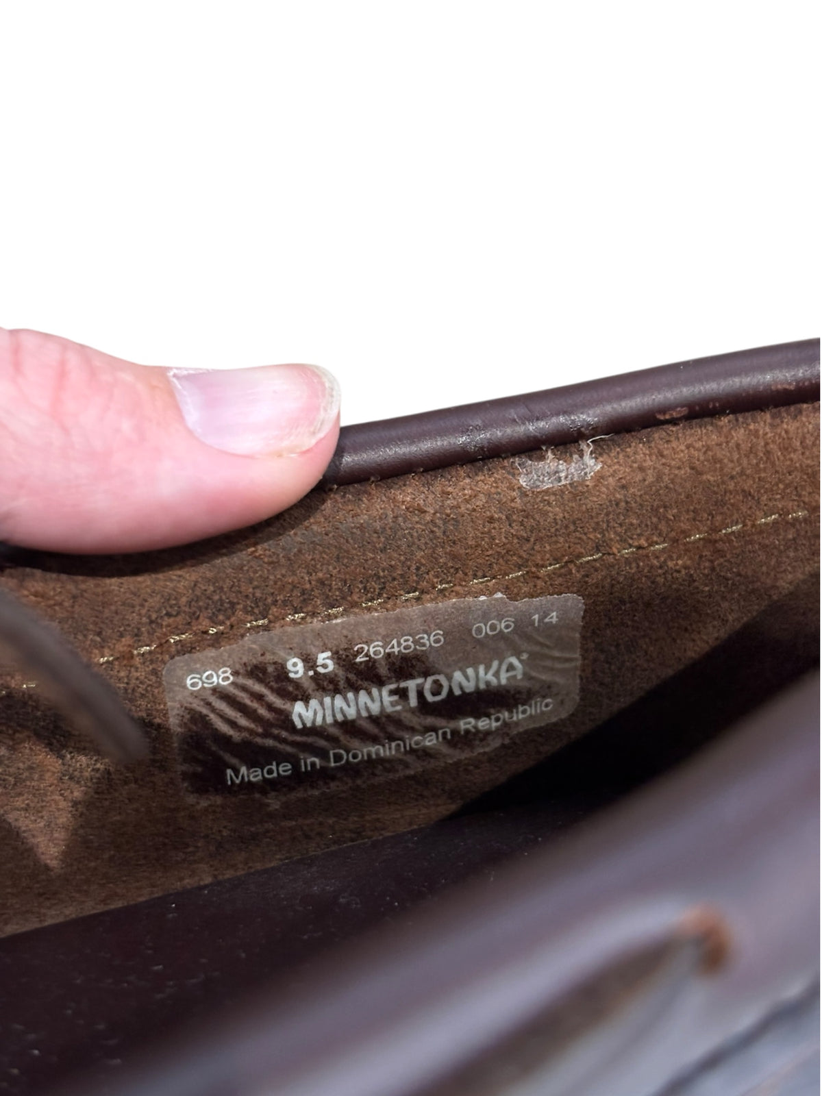 brown minnetonka leather mocassins, 9.5