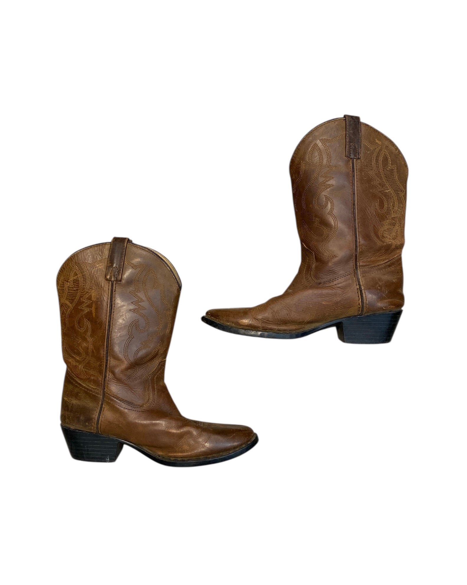 brown smoky short cowboy boots, 6.5