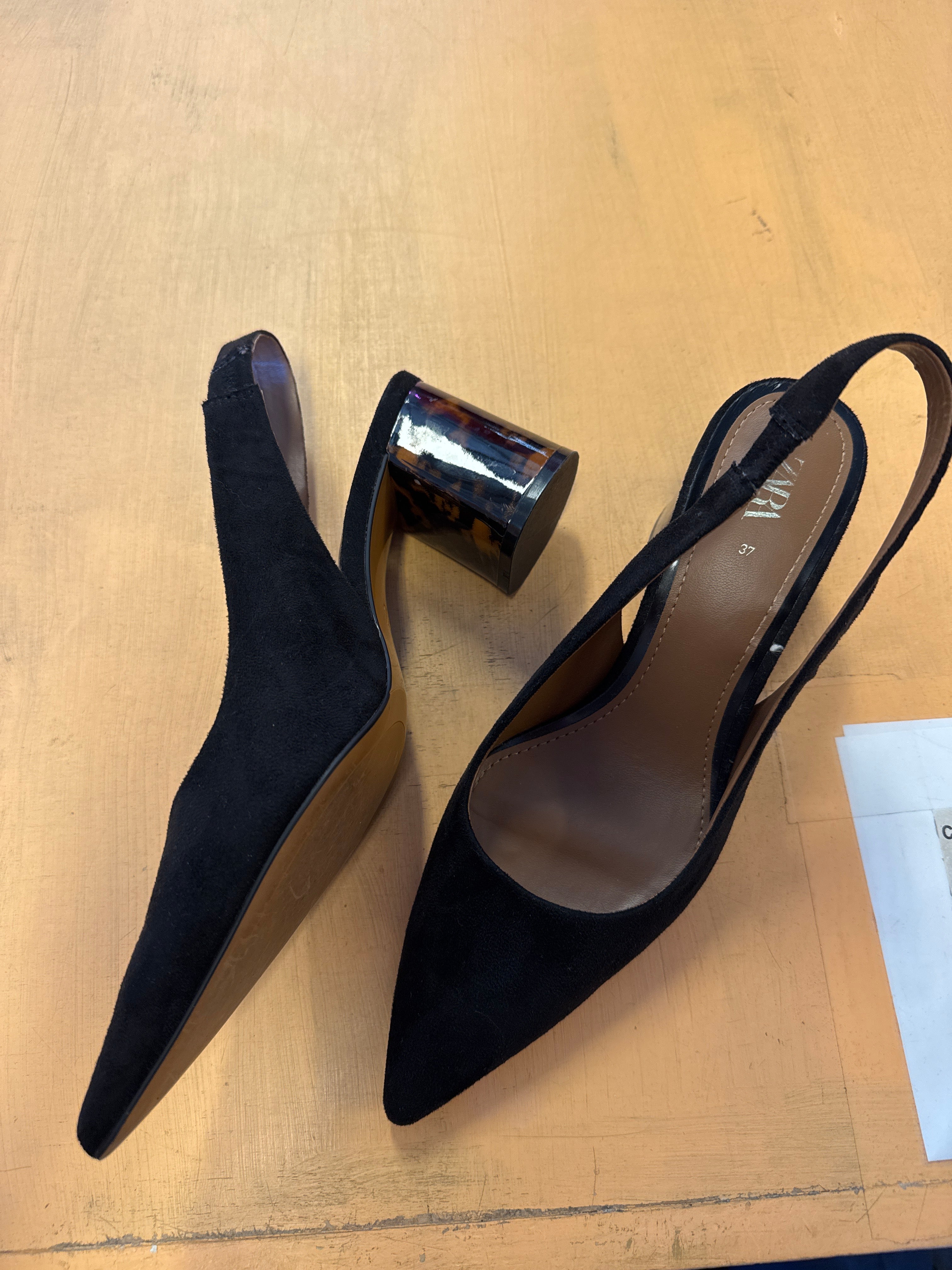 black zara pointed heel, 37