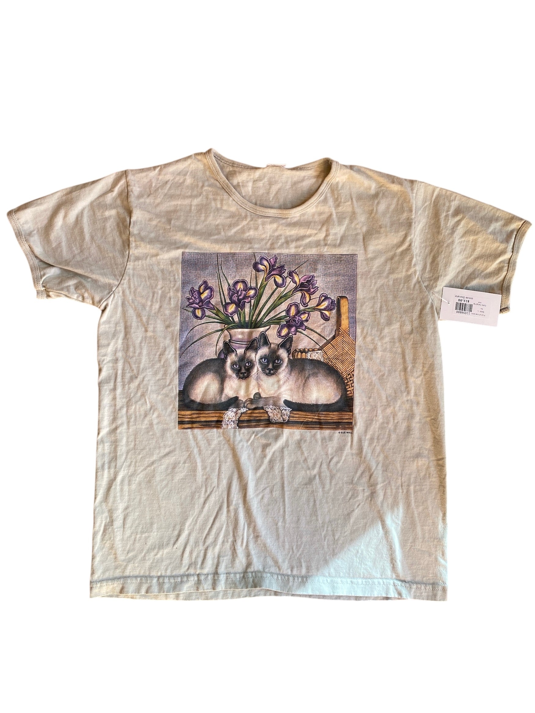 Tan Fruit of the loom Cats hanging out, L