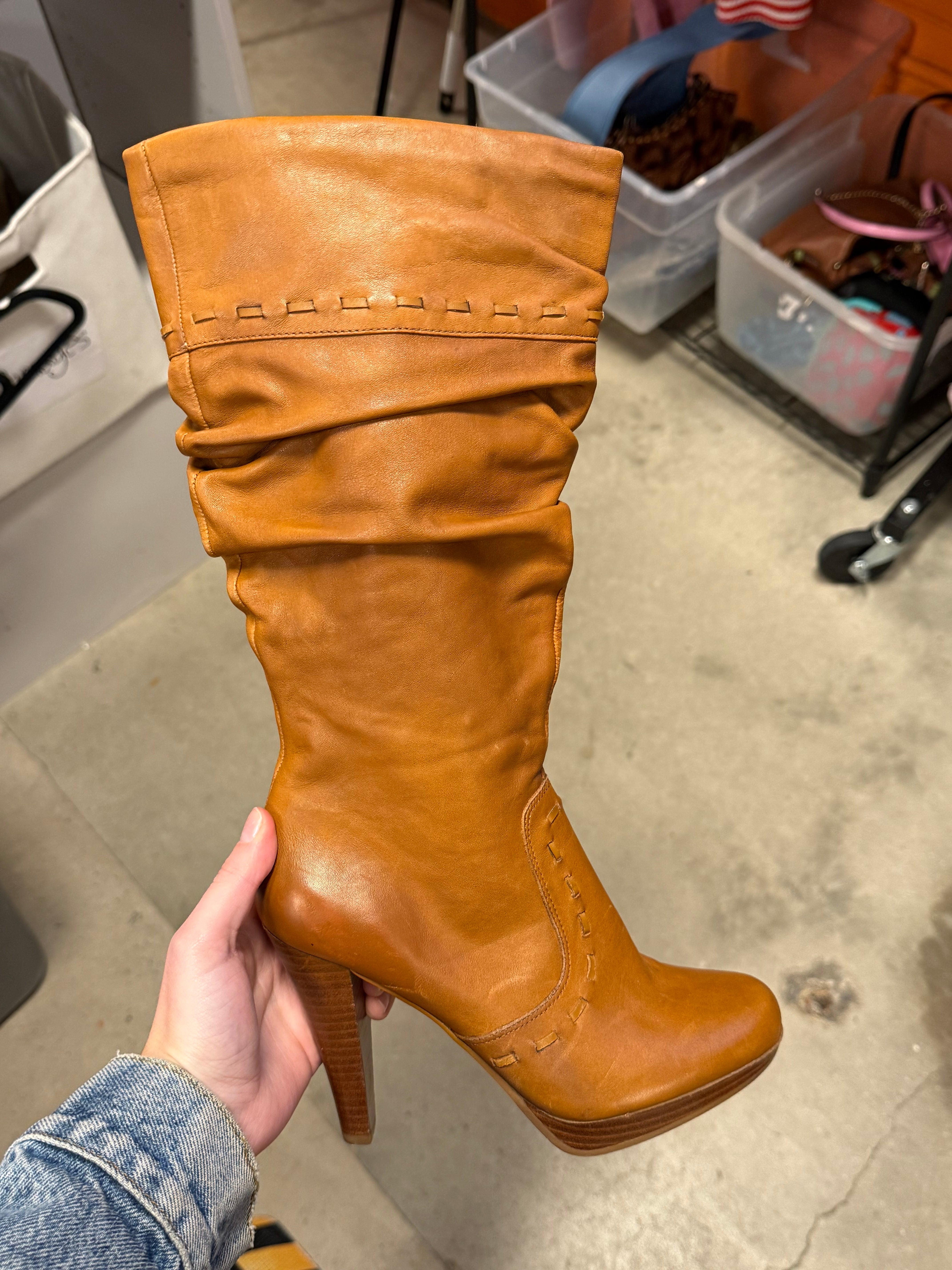 brown guess leather heeled boots, 7