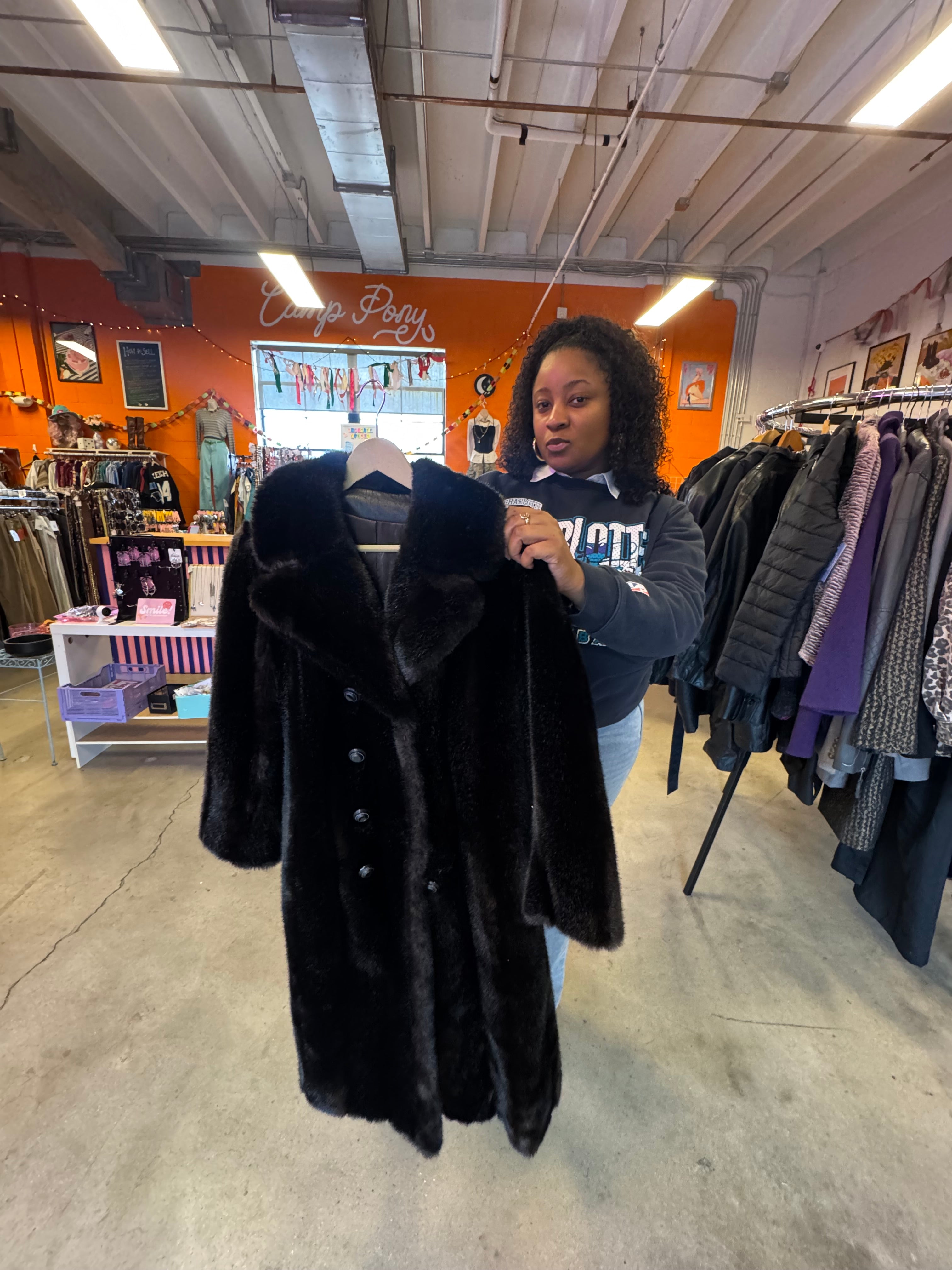 brown  fur coat, L