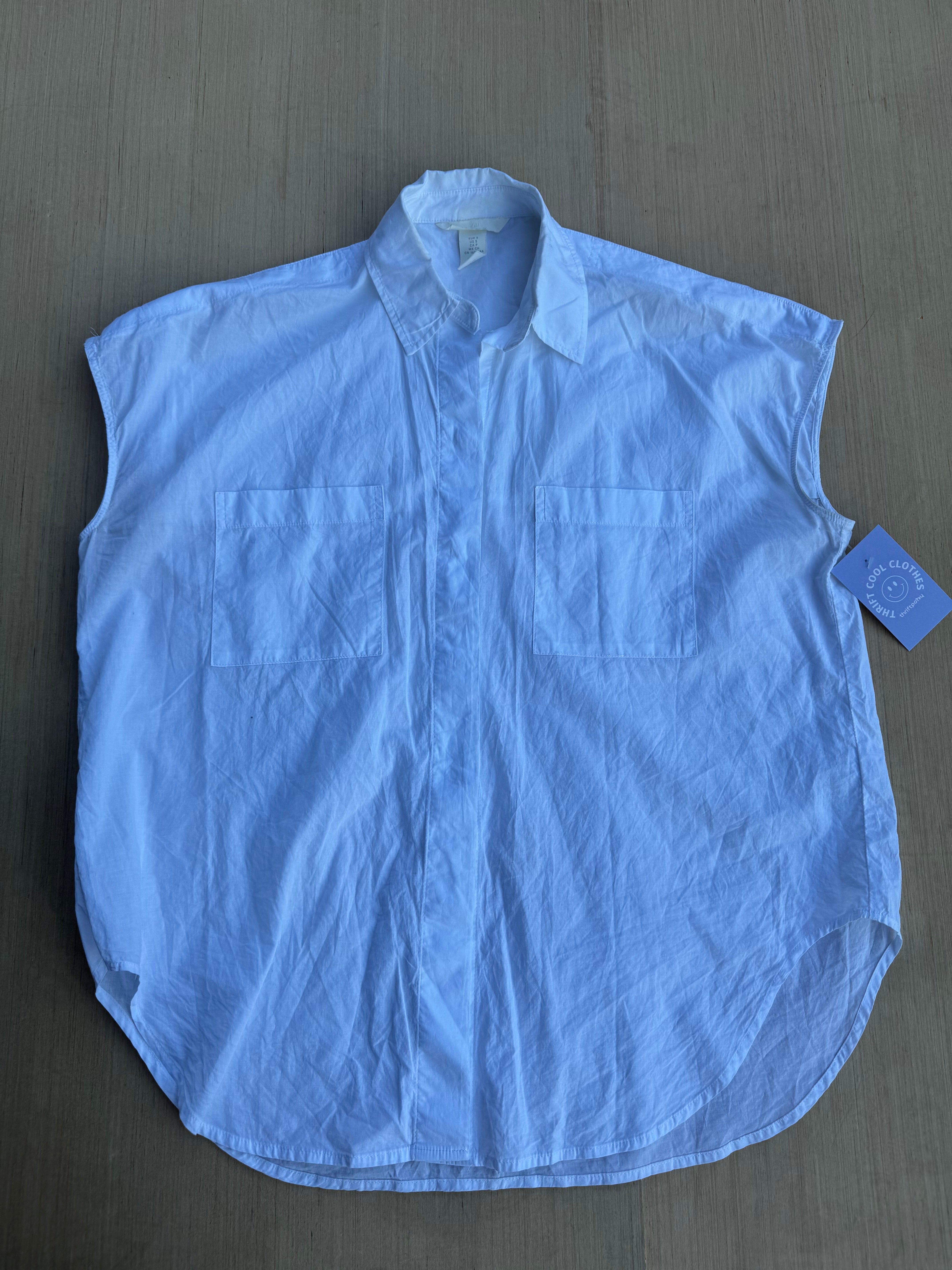 white H&M sleeveless button up, s