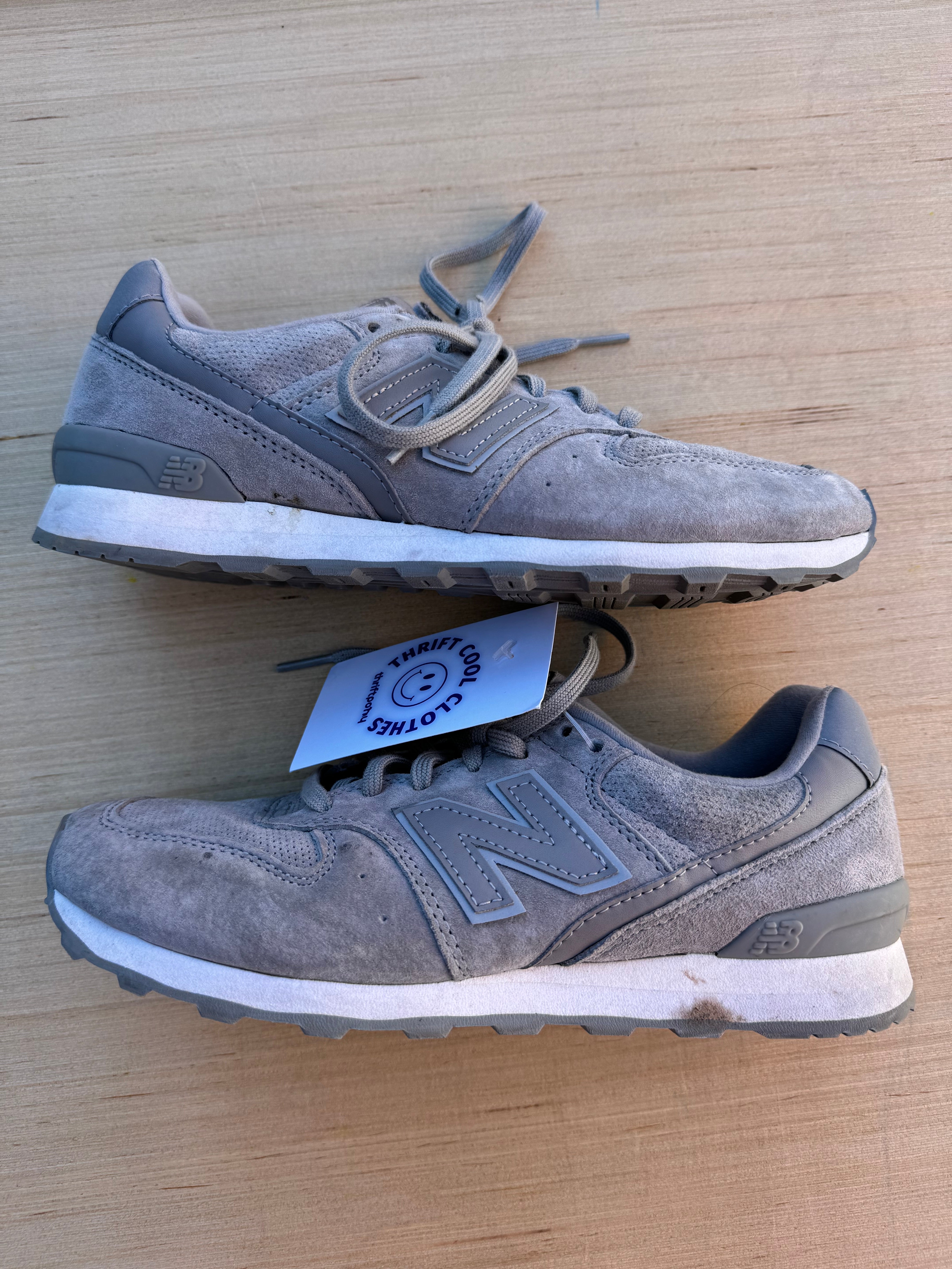 gray new balance sneakers, 7