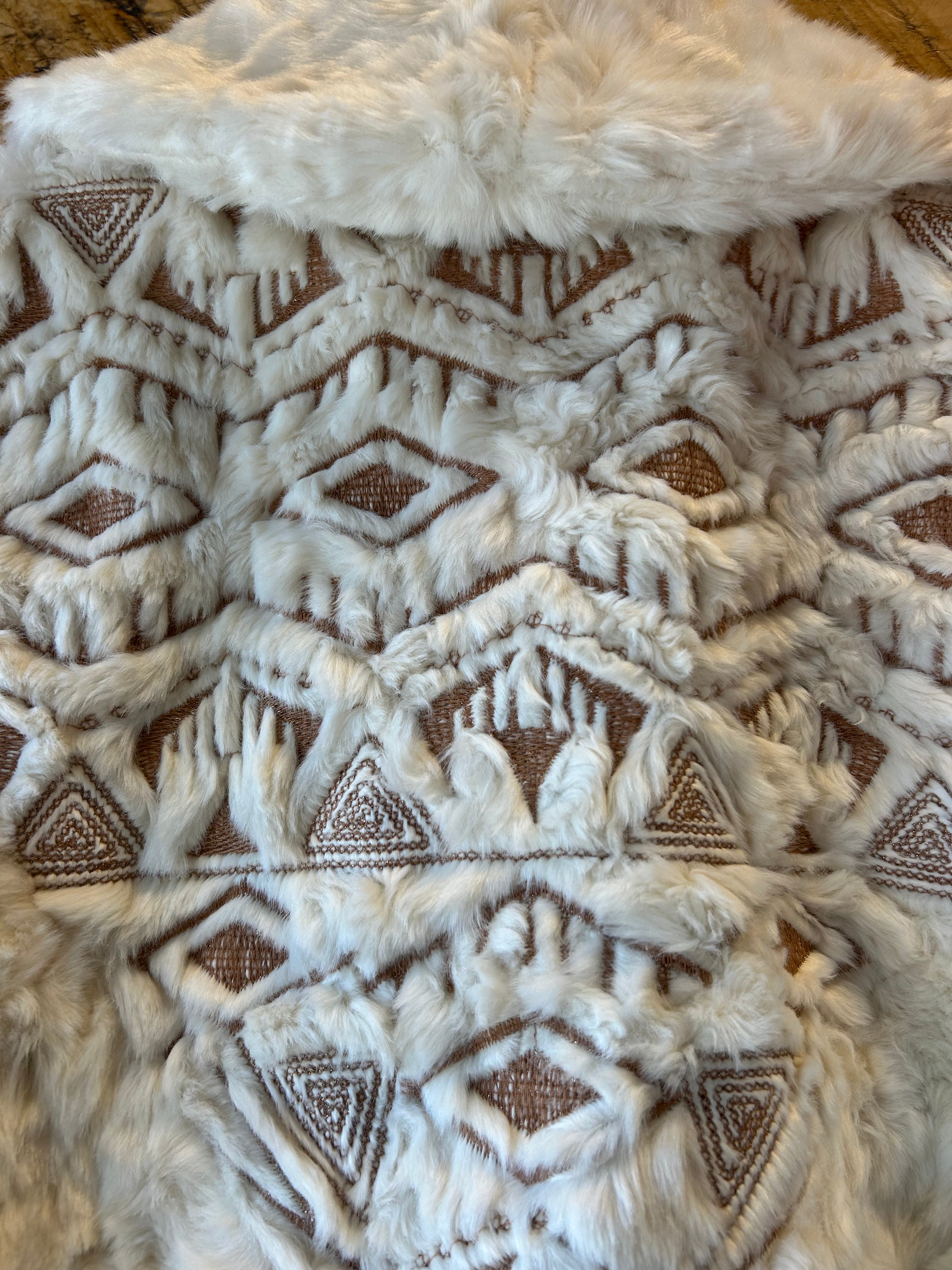 White Free people Faux fur jacket nwt, Xs