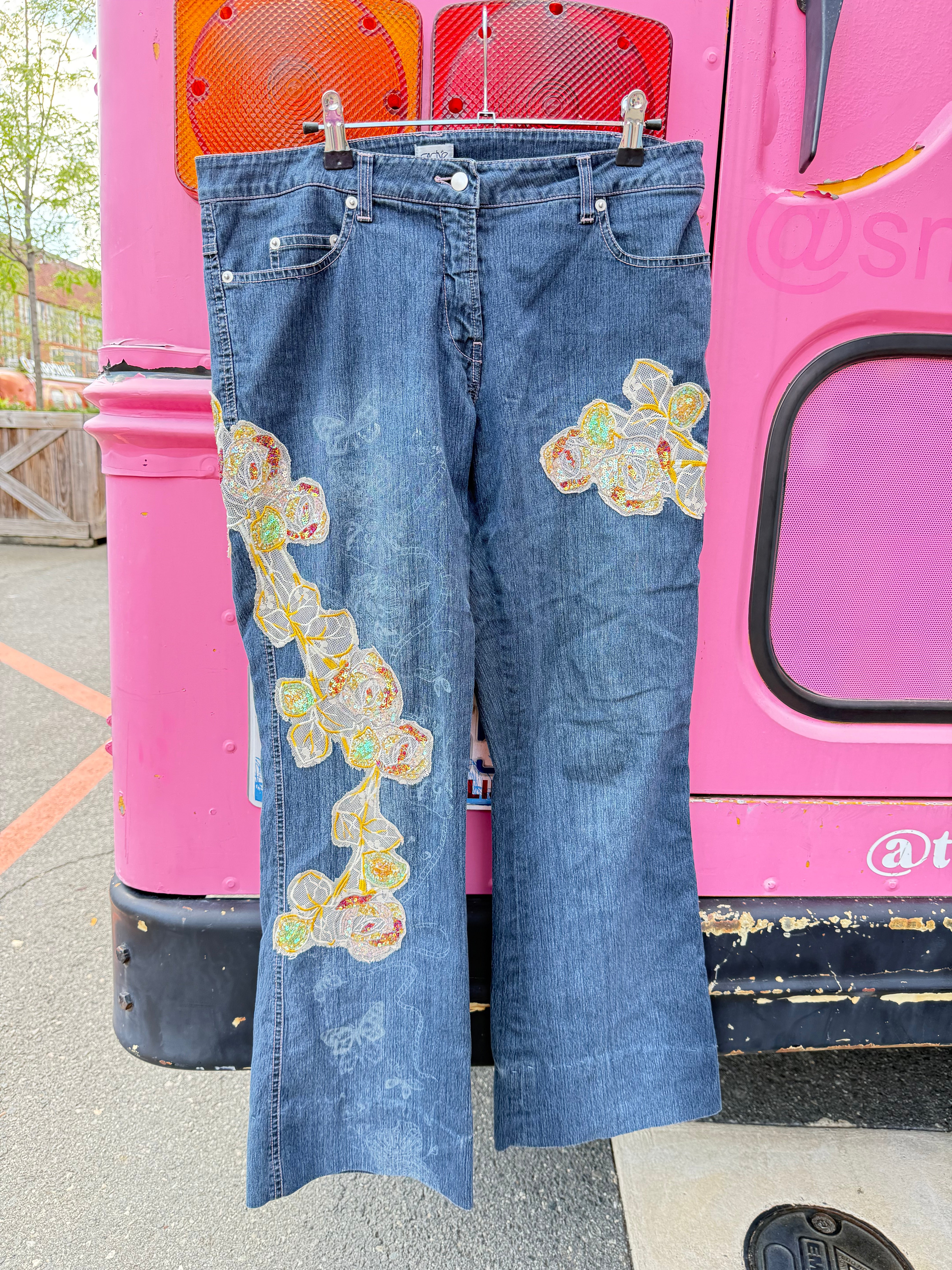 Blue Cache Butterfly patch denim jeans, 10