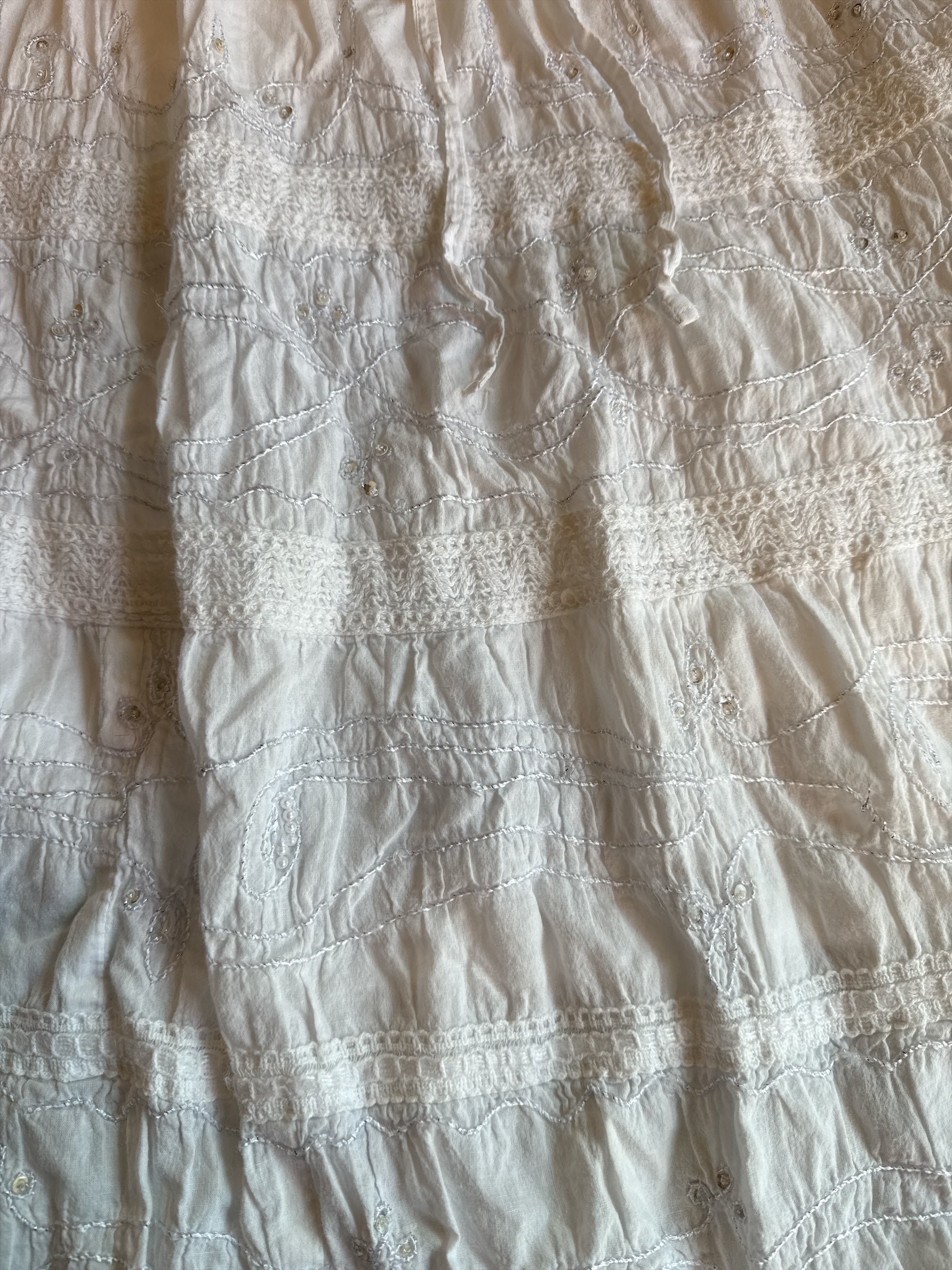 white signature smocked skirt w tinsel embroidery