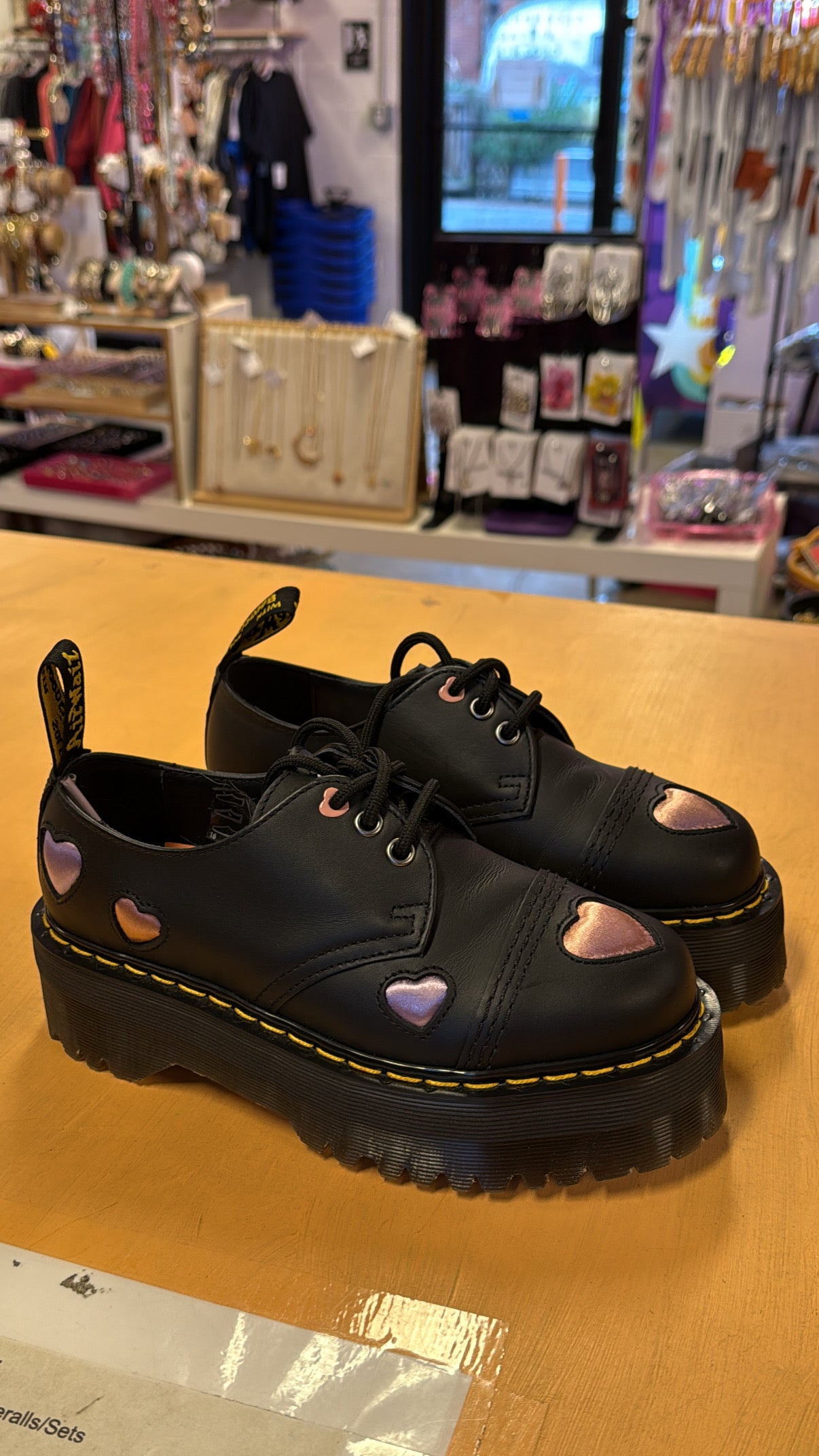 black Dr marten heart platform docs, 5W