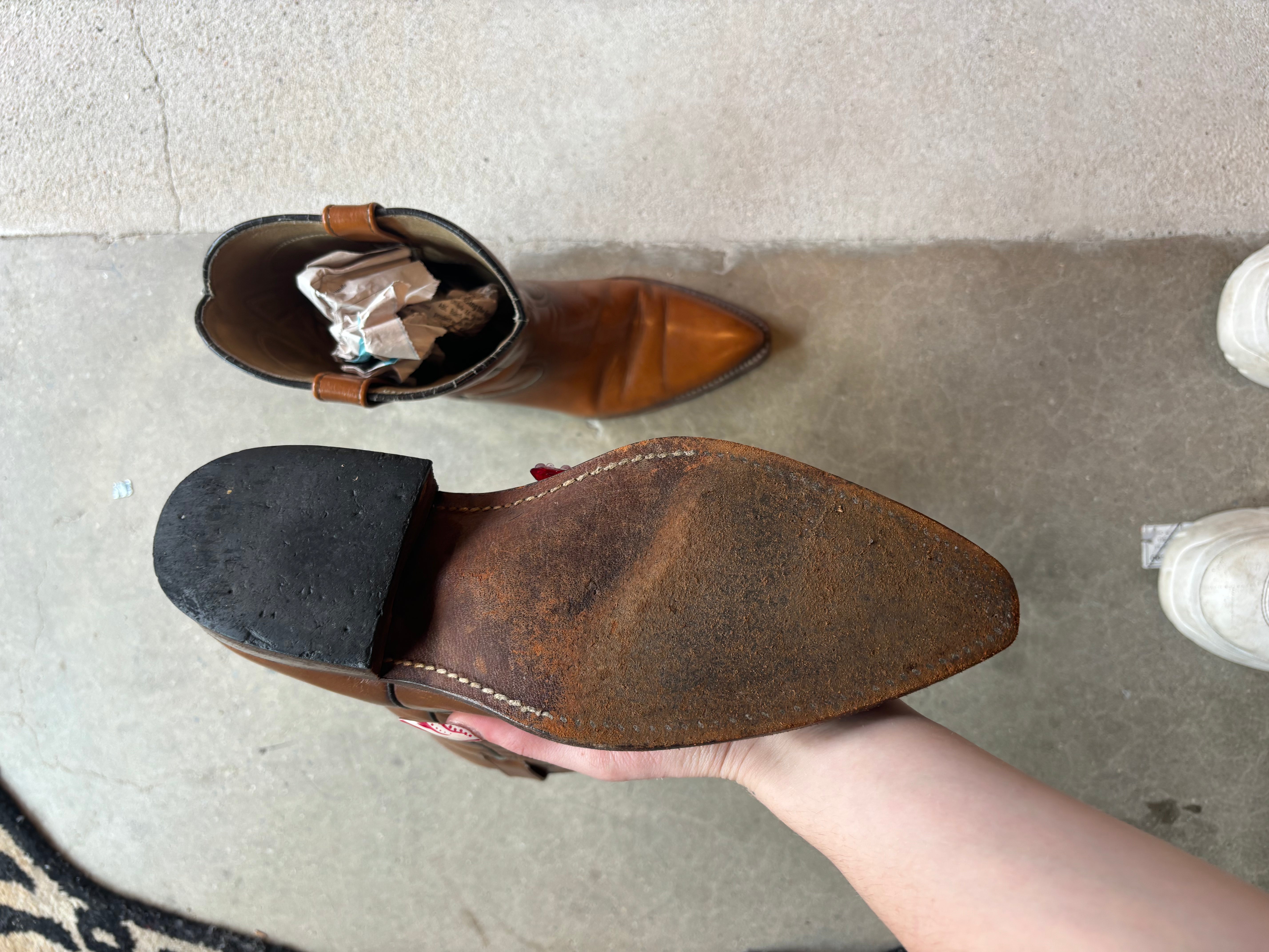 brown  vtg leather cowboy boots, 9.5 women's