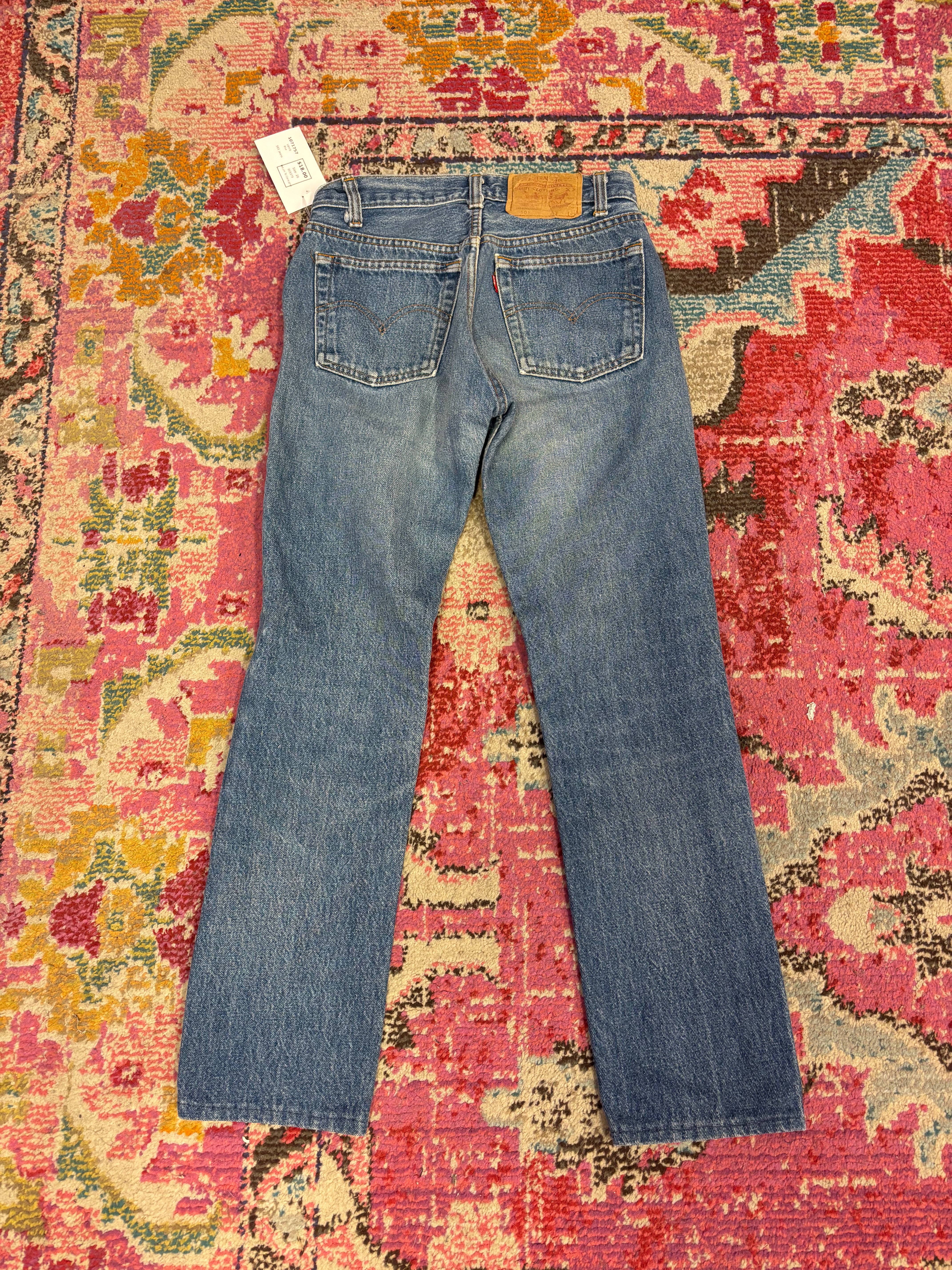 Blue Levis 501 jeans, 26
