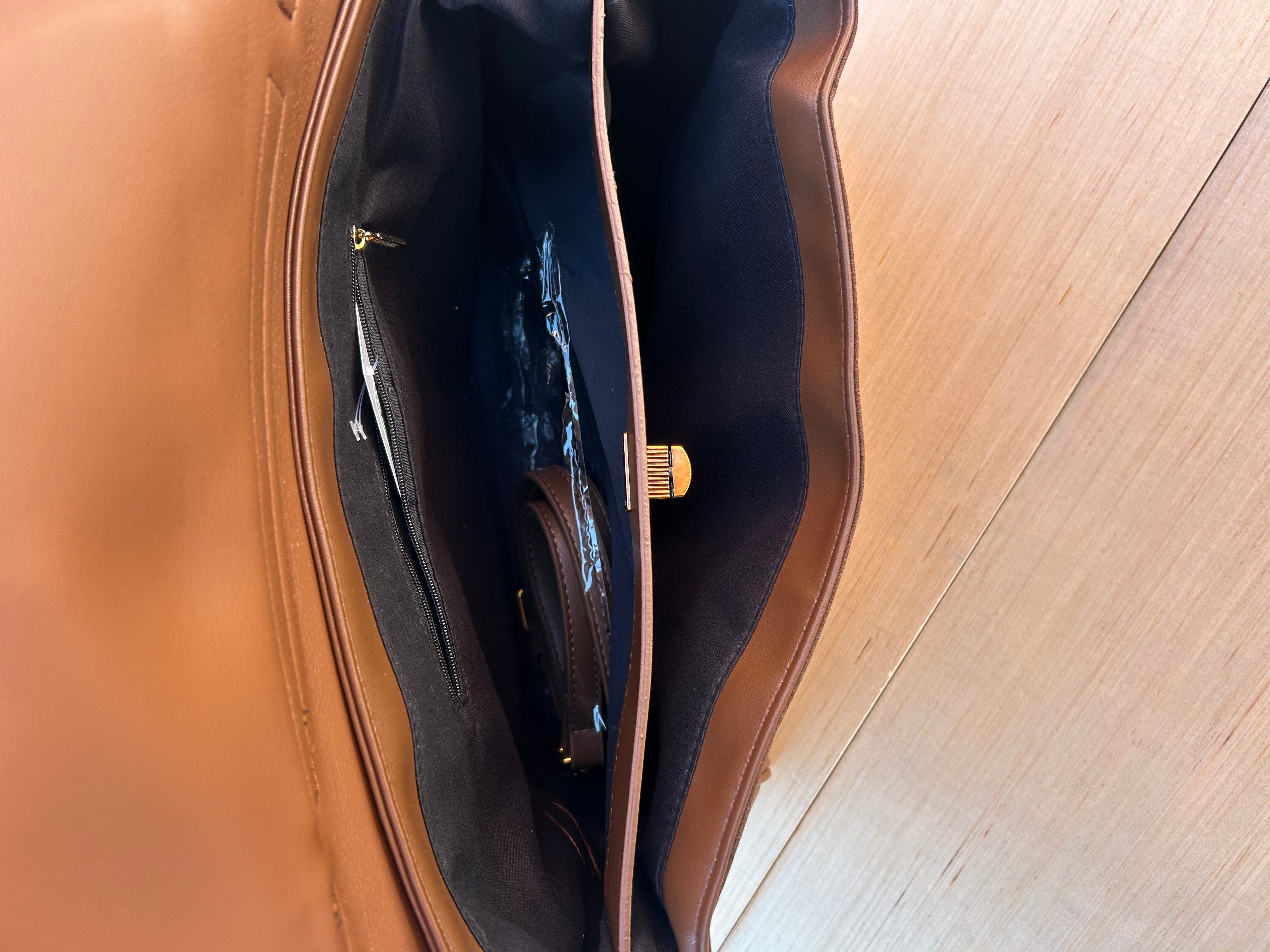 brown  faux leather purse