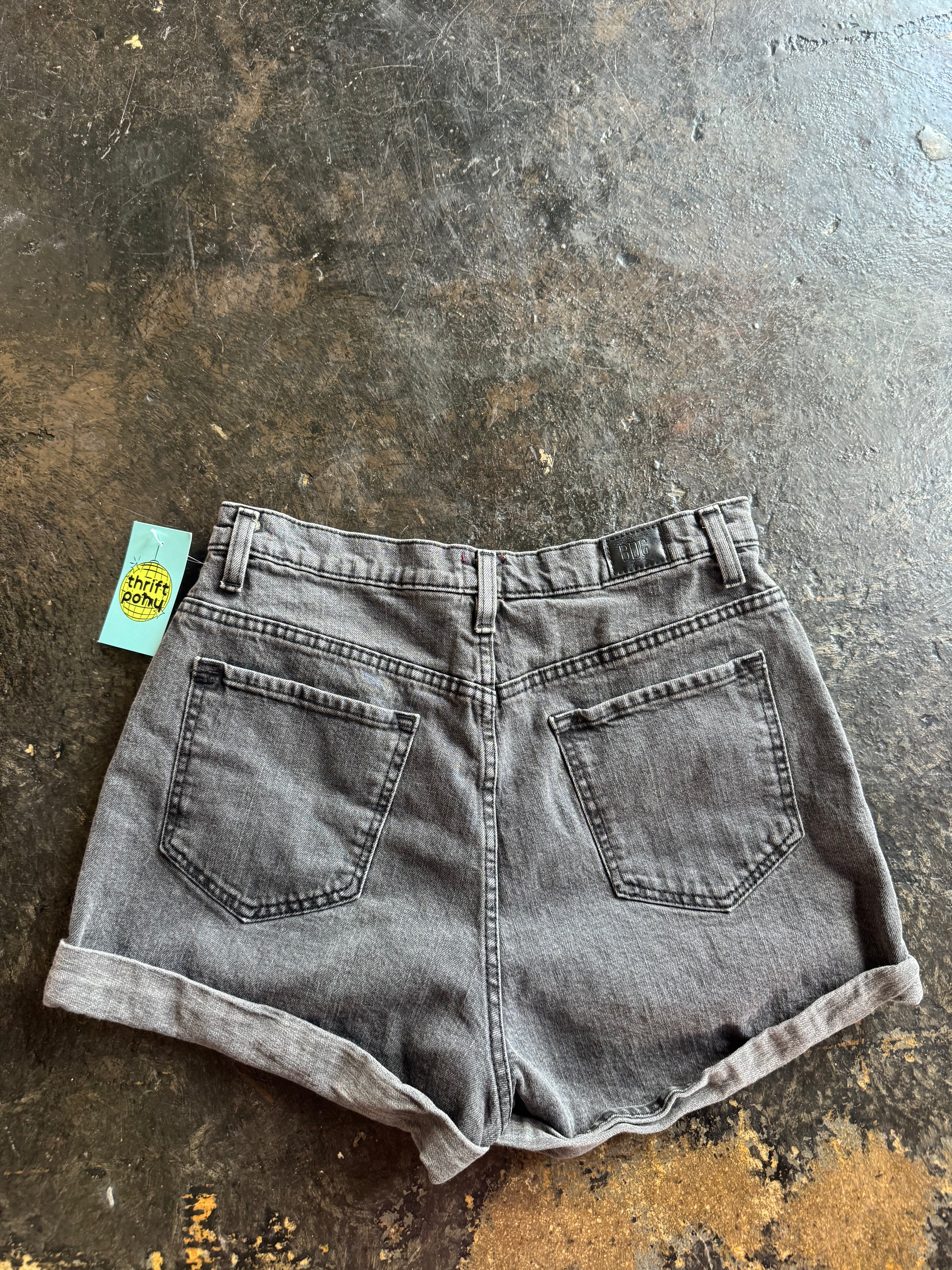 black bdg cuffed jorts, 31