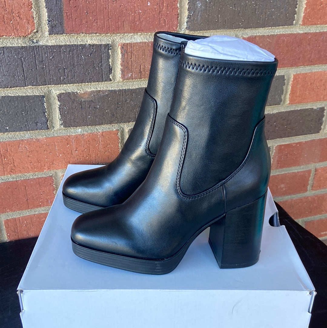 black aldo heeled boots, 6.5