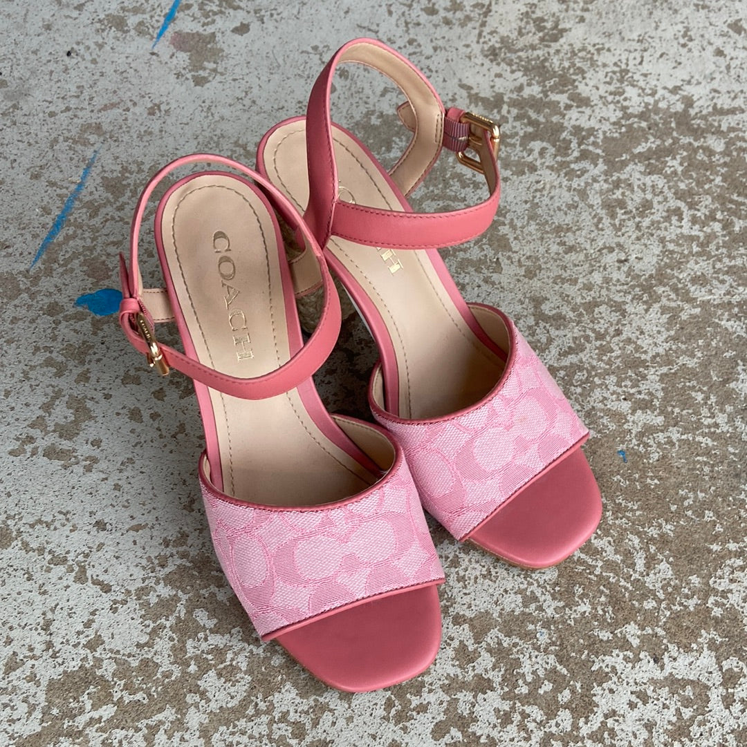 Pink Coach Branded heels, 6.5