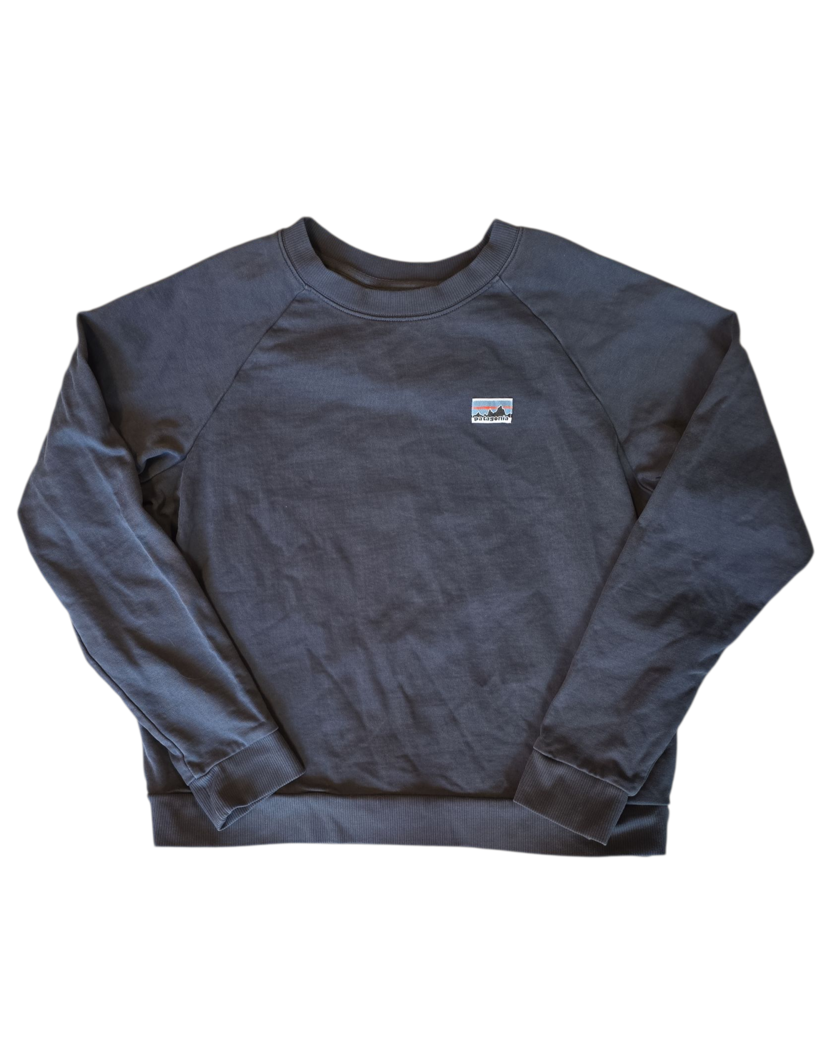 gray Patagonia basic pull over, M